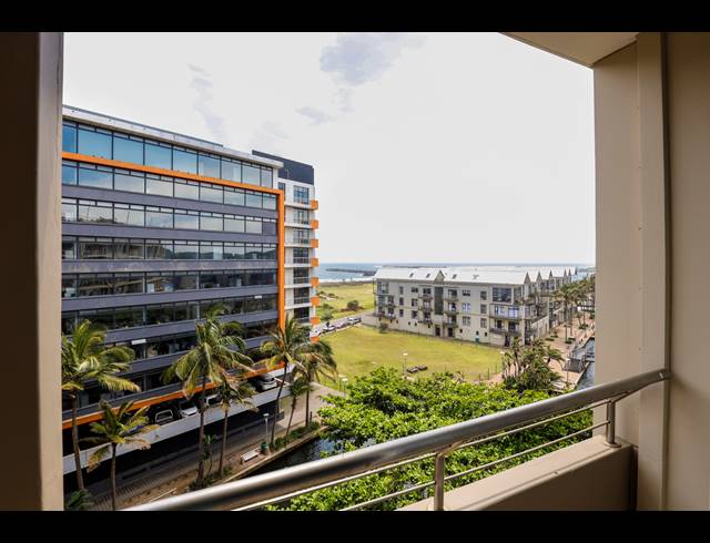 2 BEDROOM APARTMENT FOR SALE IN POINT WATERFRONT